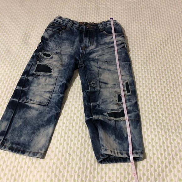 DENIM & RIVETS BOYS SIZE 3T DISTRESSED JEANS - Picture 8 of 13